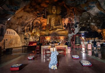 Perak Tong Cave