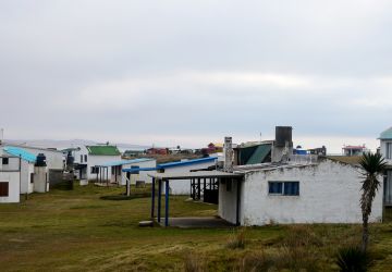 rudimentary houses characteristic of Cabo Polonio