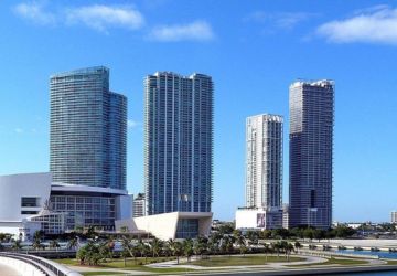 skyline of Miami